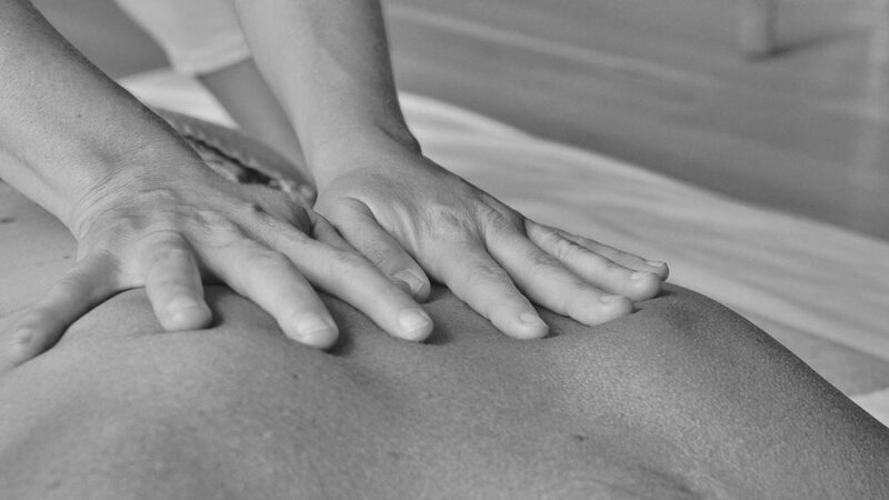 Massage enveloppant et relaxant